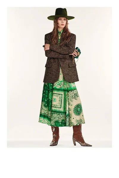 Look 11